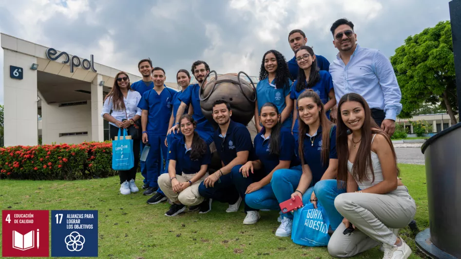 ESPOL Recibe La Visita De Estudiantes De La Pontificia Universidad ...